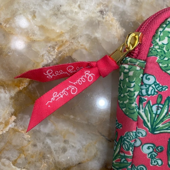 Lilly Pulitzer crocodile tablet sleeve pink  NWOT - Picture 3 of 6